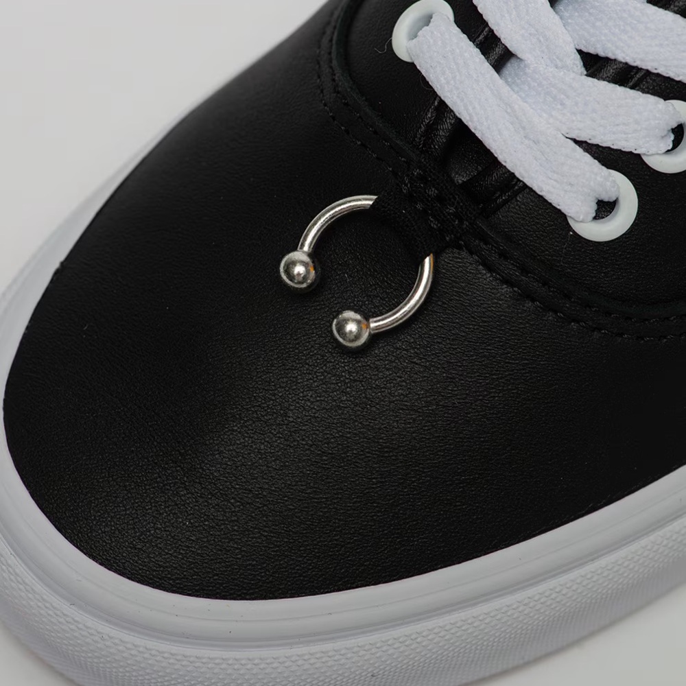 Vans Authentic Septum Piercing - Picture 2 of 8